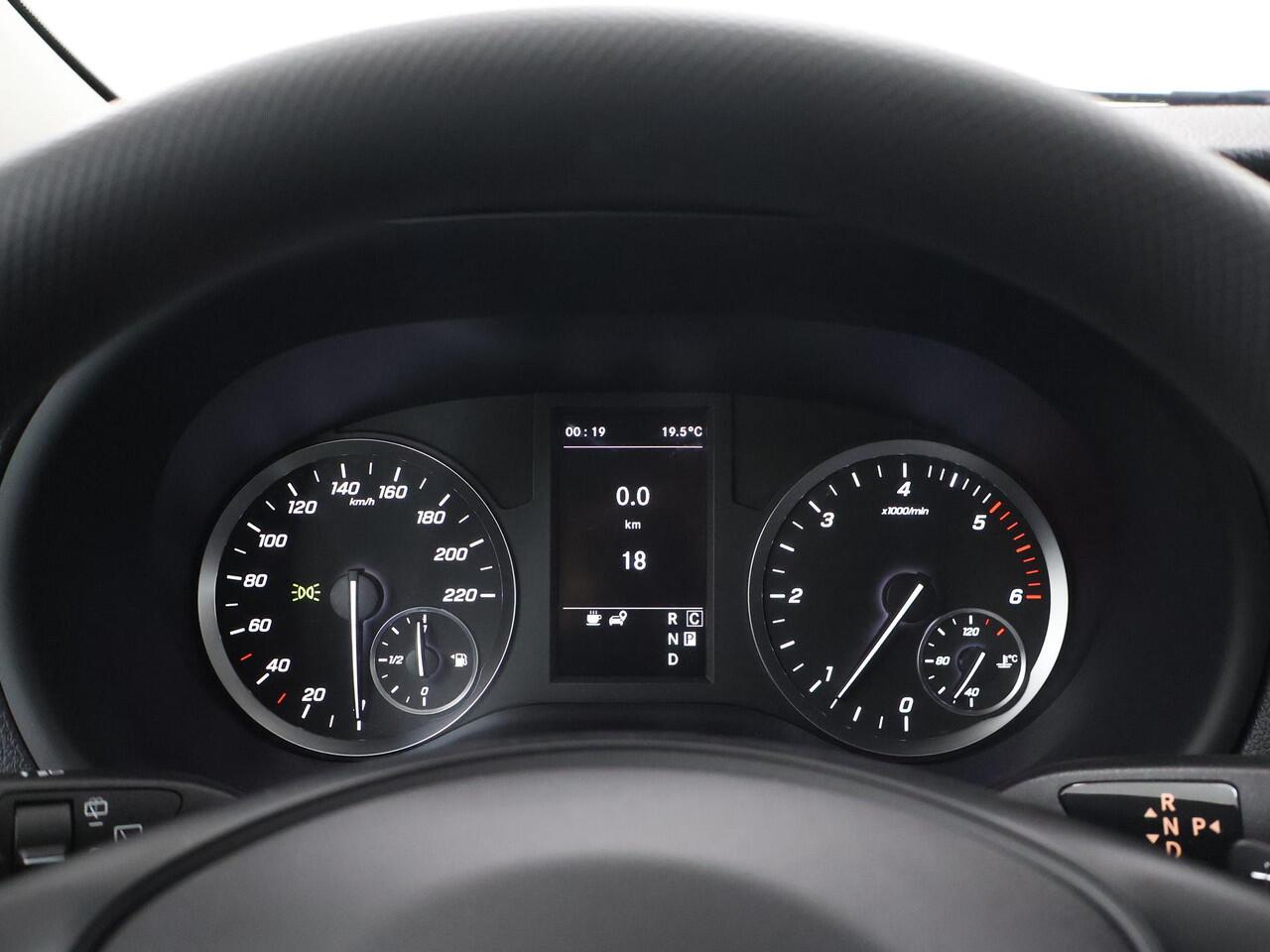 Mercedes-Benz VITO 116 CDI Extra Lang | Dubbel Cabine ¤59.995,- | Sidebars | LED | Trekhaak | Lat om Lat Bettimmering |