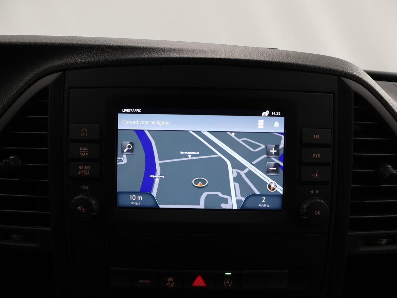 Mercedes-Benz VITO 116 CDI Extra Lang | Dubbel Cabine ¤57.995,- | Sidebars | LED | Trekhaak |