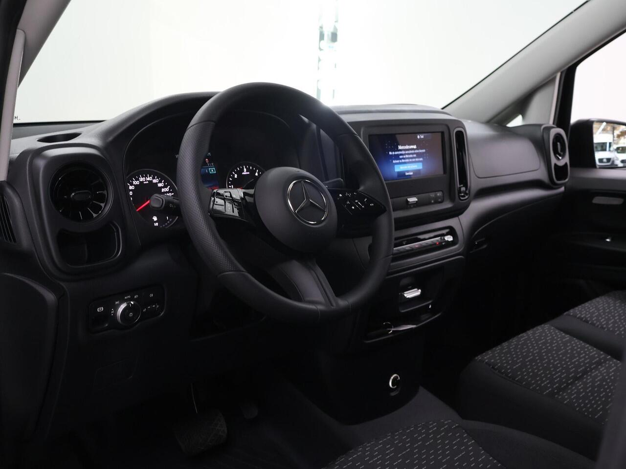 Mercedes-Benz VITO 114 CDI | Aut. | Lang L2 | Pro | 3-zits | Cruise Control | Airco | All-season | Stoelverwarming | 2500 KG. AHW | Trekhaak | Certified