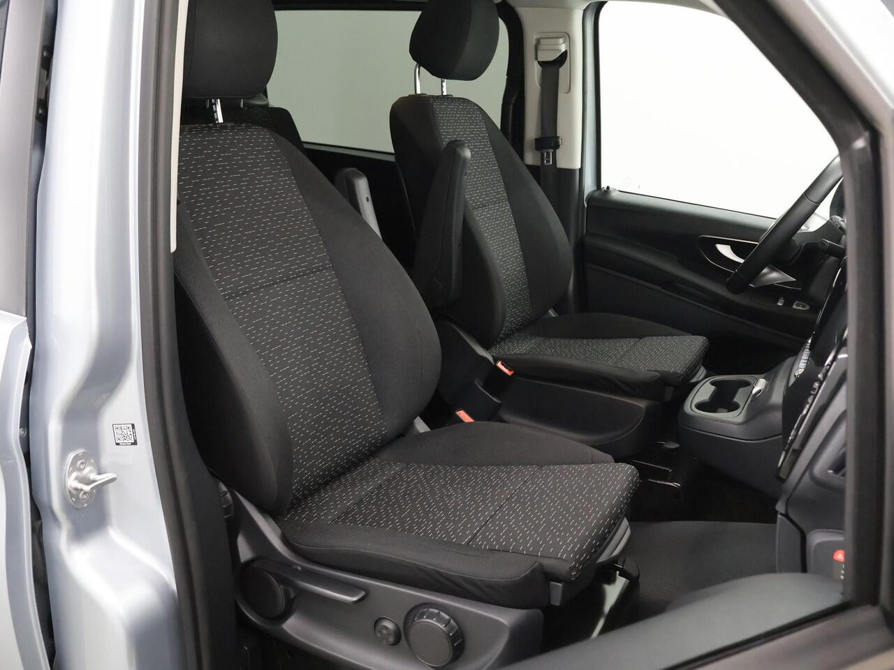 Mercedes-Benz VITO 114 CDI Aut. | Lang L2 | Select | Dubbele Cabine | Schuifdeur L+R | LED | LM Velgen | 5-zits | Dakspoiler | Achteruitrijcamera | Trekhaak 2500KG. | Comfort-stoelen | Alarm | Certified
