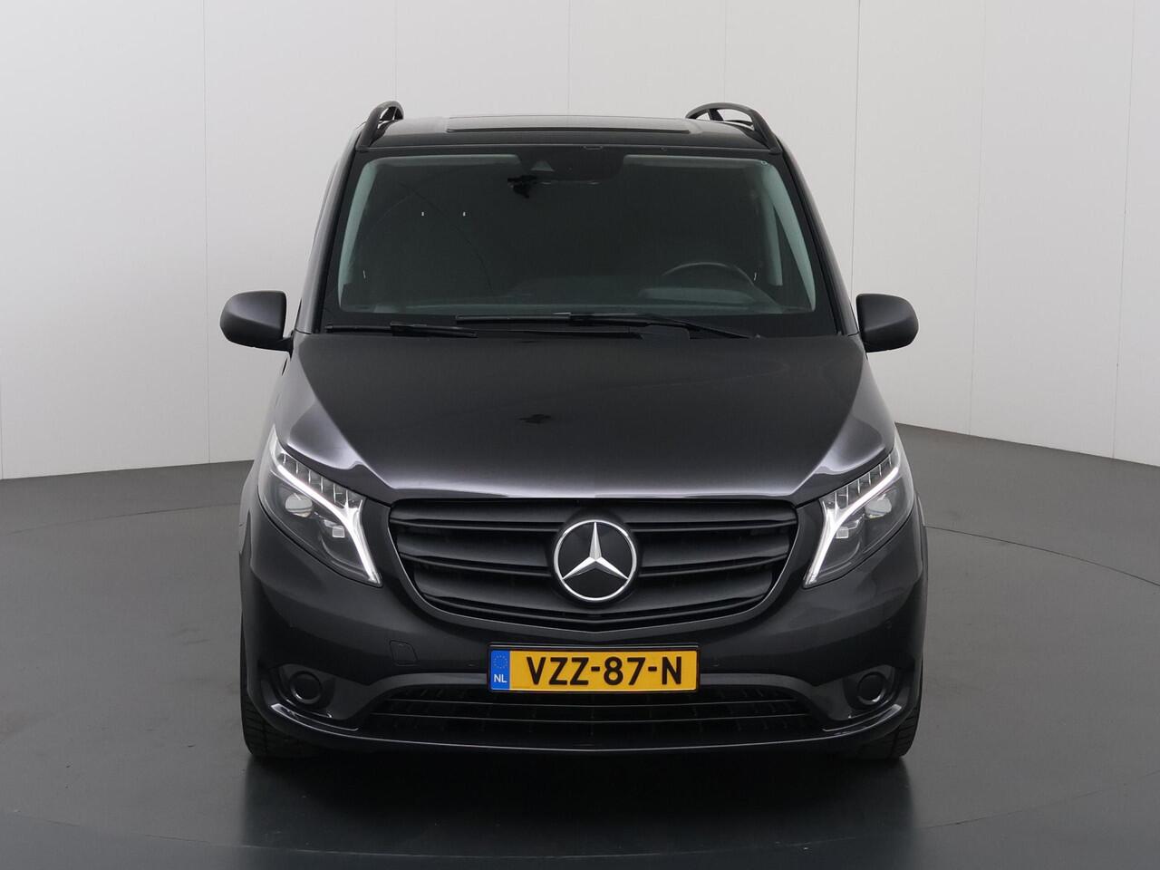Mercedes-Benz VITO 116 CDI | Aut. | L2 Lang | Parkeercamera | Climate Control | 2-zits met Stoelverwarming | Trekhaak | Sidebars | LM Velgen | LED Koplampen | Stoelverwarming | Cruise Control | Certified