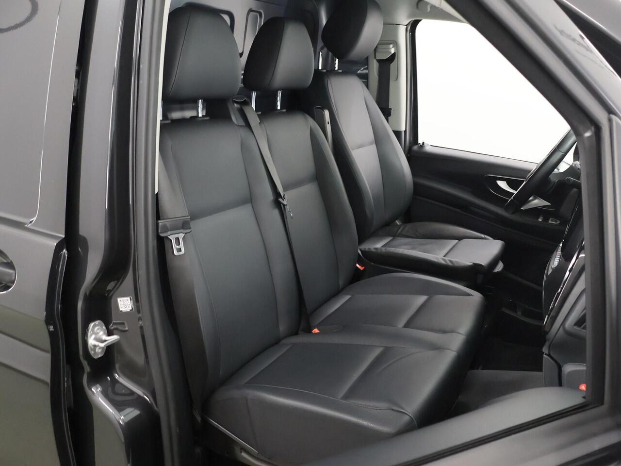 Mercedes-Benz VITO 116 CDI | Aut. | Lang L2 | Select | LM Velgen | Airco | Parkeercamera | Stoelverwarming | 2500 KG. Trekhaak | Alarm | LED Koplampen | Certified