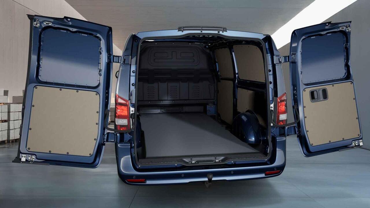 Mercedes-Benz VITO 116 CDI L3 Select | Lederen Stuurwiel | Trekhaak 2500kg | Verwarmde Bestuurders Comfortstoel | Bijrijdersbank | Betimmering Laadruimte | Parkeerpakket | Airco | Dodehoekwaarschuwing | Certified |