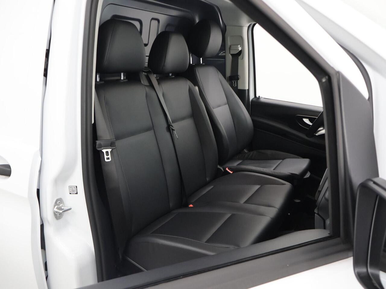 Mercedes-Benz VITO 116 CDI | L3 XL | SELECT | AUTOMAAT | NAVIGATIE | CAMERA | MULTI-BEAM LED | ACHTERDEUREN | STOELVERWARMING | KUNST LEDER | TREKHAAK | LICHTMETALEN WIELEN | 270 DEUREN | CERTIFIED