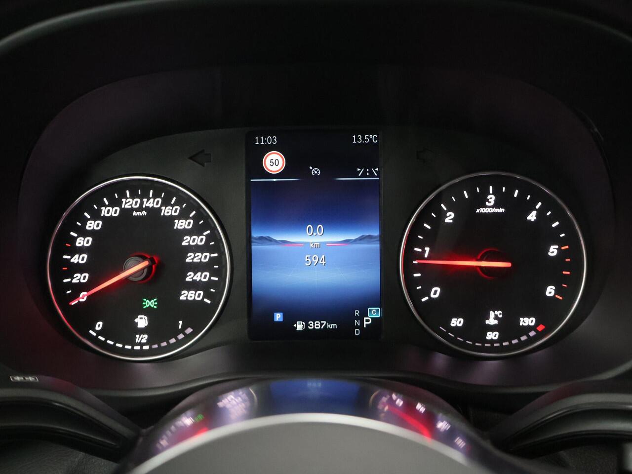 Mercedes-Benz VITO 116 CDI | L3 XL | SELECT | AUTOMAAT | NAVIGATIE | CAMERA | MULTI-BEAM LED | ACHTERDEUREN | STOELVERWARMING | KUNST LEDER | TREKHAAK | LICHTMETALEN WIELEN | 270 DEUREN | CERTIFIED