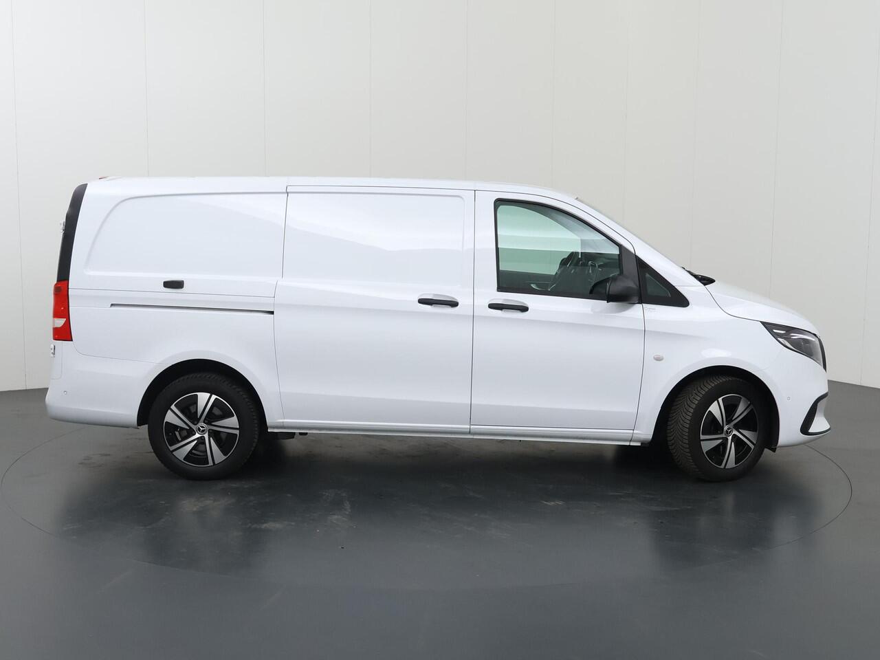 Mercedes-Benz VITO 116 CDI | AUT. | L2 | SELECT | AUTOMAAT | NAVIGATIE | CAMERA | MULTI-BEAM LED | ACHTERDEUREN | STOELVERWARMING | KUNST LEDER | TREKHAAK | LICHTMETALEN WIELEN | 270 DEUREN | CERTIFIED