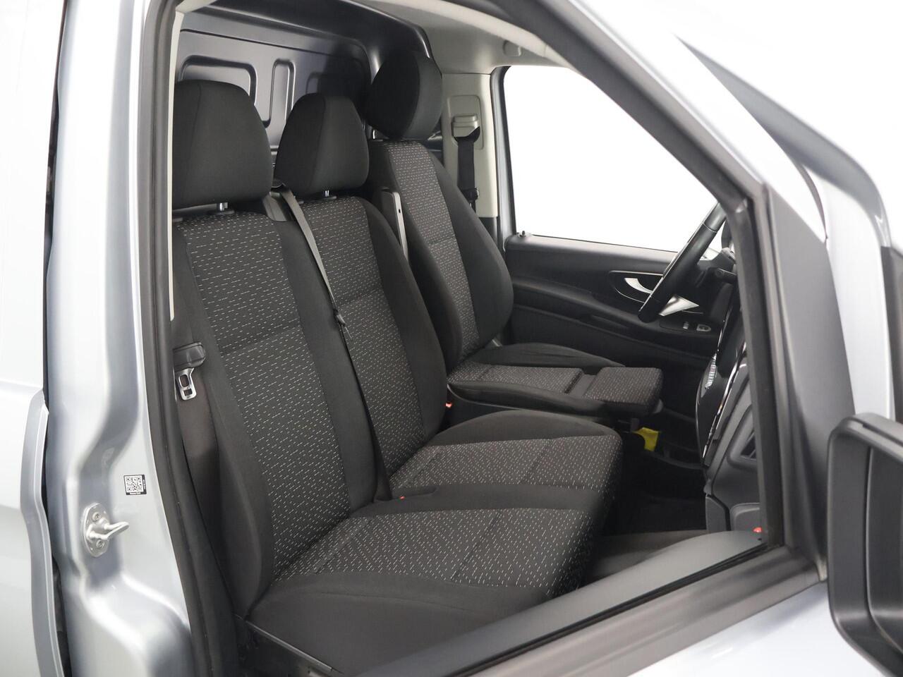 Mercedes-Benz VITO 119 CDI | L3 XL | SELECT | AUTOMAAT | 2X ZIJSCHUIFDEUR | METALLIC | TREKHAAK | MULI-BEAM LED | SMARTPHONE INTEGRATIE PAKKET | ACHTERDEUREN | AIRCO | CRUISE | CAMERA | STOELVERWARMING | CERTIFIED