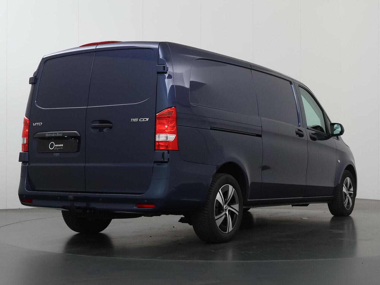 Mercedes-Benz VITO 116 CDI | L3 XL | PRO | AUT. | 2X ZIJSCHUIFDEUR | ACHTERUITRIJCAMERA | LEDER ZWART BEKLEDING | SMARTPHONE INTEGRATIE PAKKET | PARKEERSENSOREN | BETIMMERDE LAADRUIMTE | 2500 KG AHW TREKHAAK