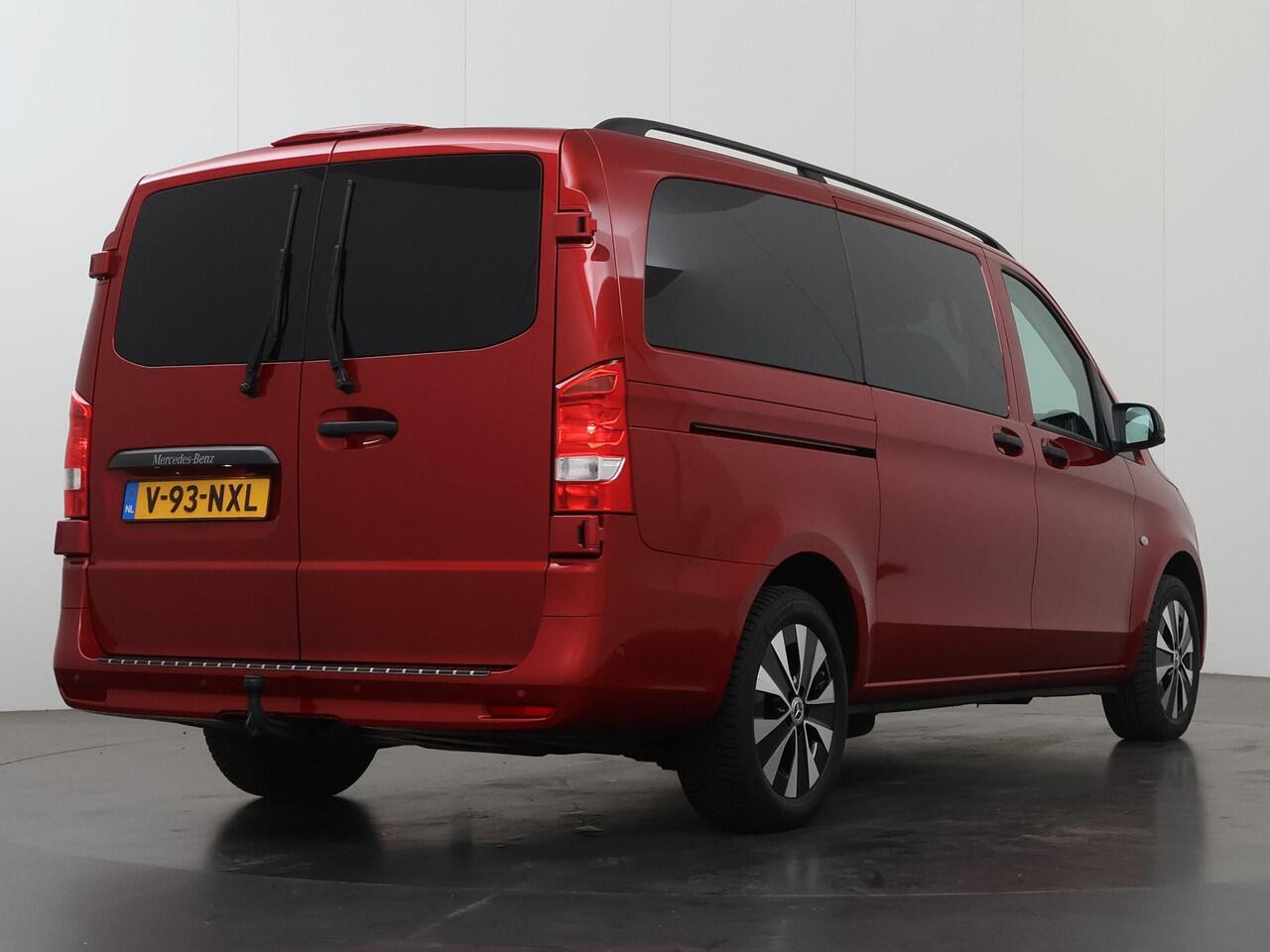 Mercedes-Benz VITO 124 CDI | 239 PK | 4X4 AUT. | L2 | DUBBEL CABINE | ELEKTRISCHE DEUREN | RONDOM CAMERA | KUNST LEDER | STOELVERWARMING | MEMORY SEATS | 2500 KG TREKHAAK | NAVIGATIE | SMARTPHONE INTEGRATIE | SPIEGELPAKKET | BOM VOL | CERTIFIED