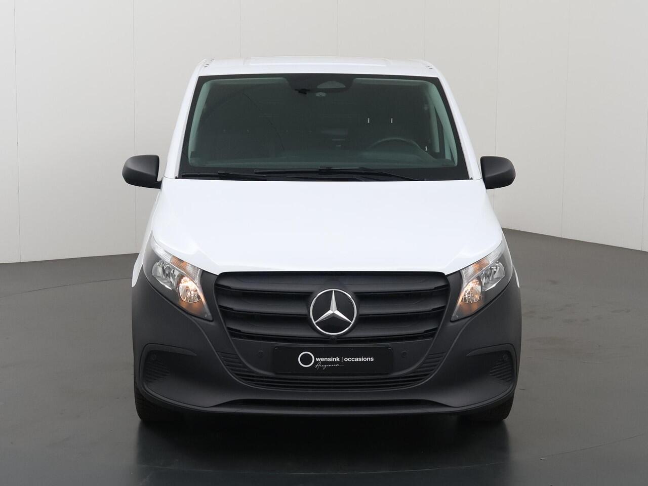 Mercedes-Benz VITO 116 CDI | Aut. | Lang L2 | Pro | Navigatie | Digitale Radio | Achteruitrijcamera | Airco | Cruisecontrol | Dodehoekassistent | Comfort Chauffeursstoel | Bijrijdersbank | 2500kg Trekhaak | Certified |