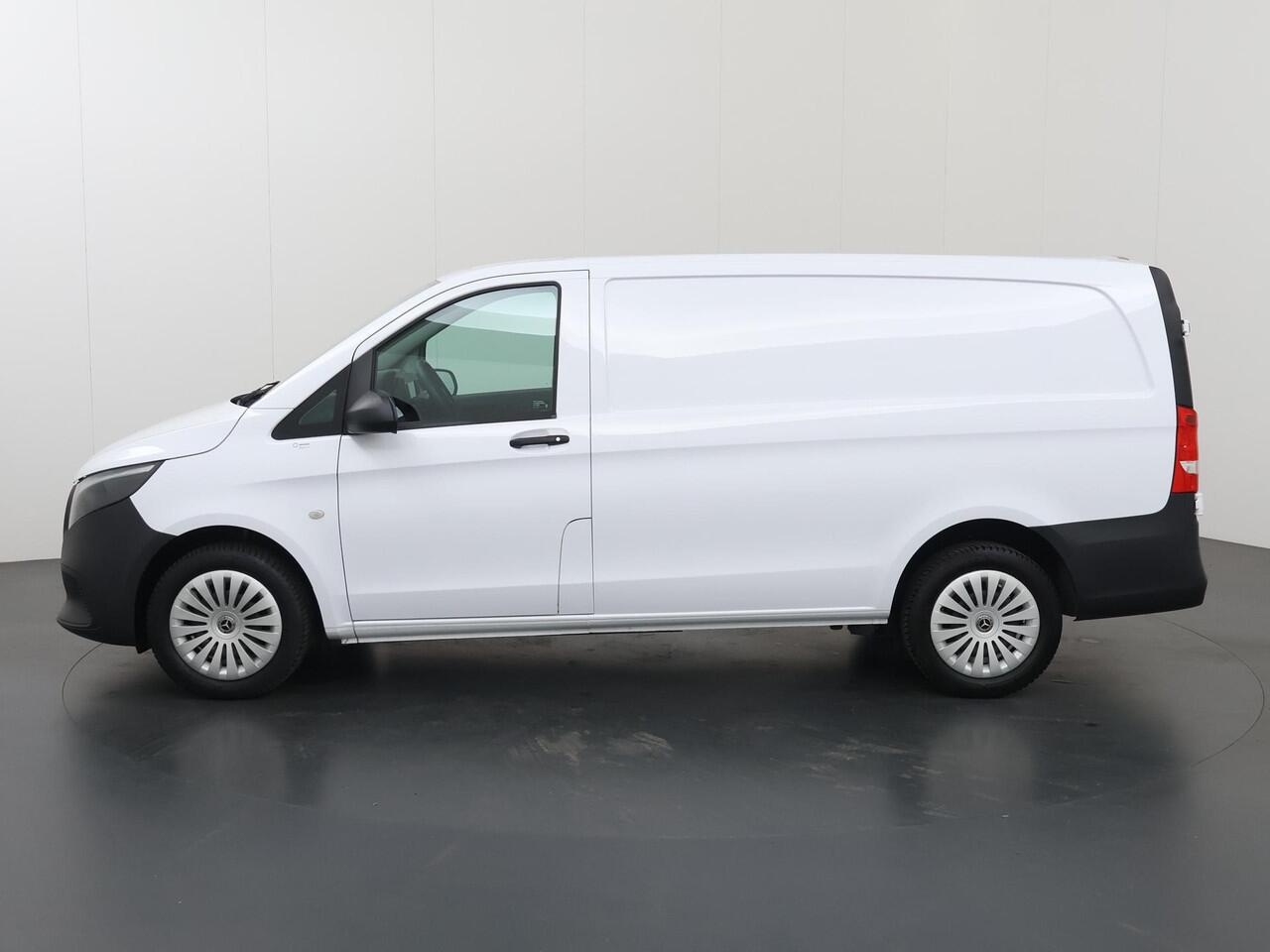 Mercedes-Benz VITO 116 CDI | Aut. | Lang L2 | Pro | Navigatie | Digitale Radio | Achteruitrijcamera | Airco | Cruisecontrol | Dodehoekassistent | Comfort Chauffeursstoel | Bijrijdersbank | 2500kg Trekhaak | Certified |