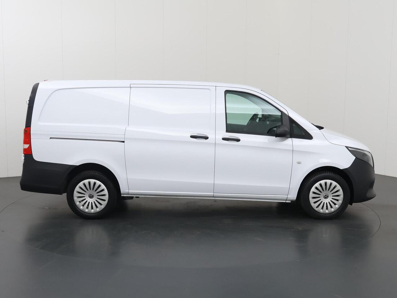 Mercedes-Benz VITO 116 CDI | Aut. | Lang L2 | Pro | Navigatie | Digitale Radio | Achteruitrijcamera | Airco | Cruisecontrol | Dodehoekassistent | Comfort Chauffeursstoel | Bijrijdersbank | 2500kg Trekhaak | Certified |