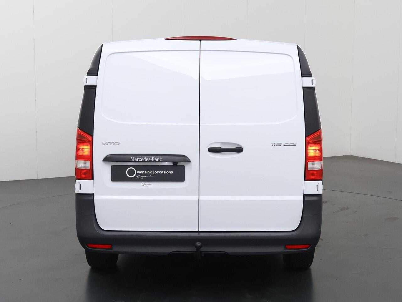 Mercedes-Benz VITO 116 CDI L3 Pro | Navigatie | Digitale Radio | Achteruitrijcamera | Airco | Cruisecontrol | Dodehoekassistent | Comfort Chauffeursstoel | Bijrijdersbank | 2500kg Trekhaak | Certified |