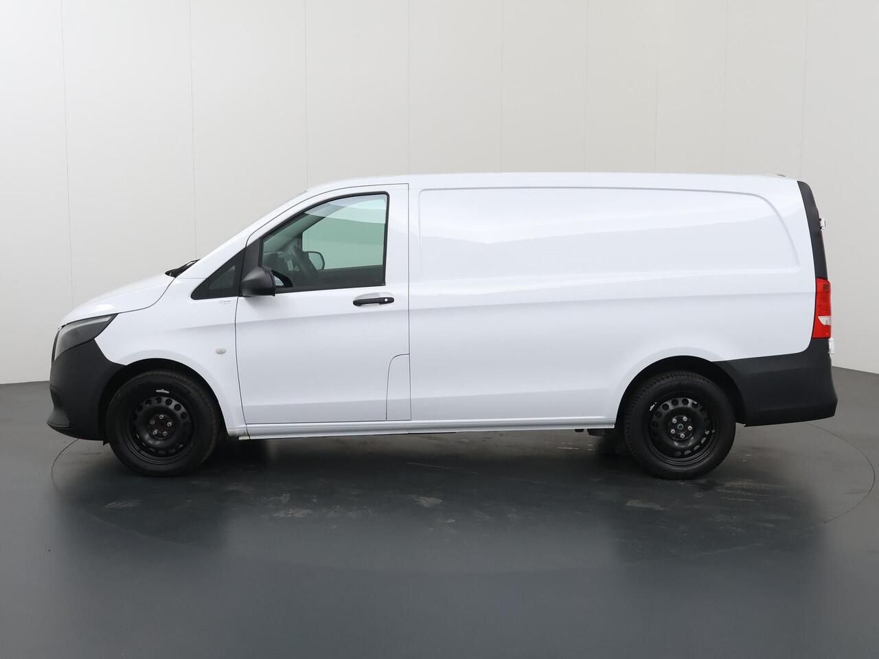 Mercedes-Benz VITO 116 CDI | L2 | PRO | AUT. | 160 PK | ACHTERUITRIJCAMERA | 2500 KG TREKHAAK | CRUISE CONTROL | AIRCO | DODEHOEKDETECTIE | NAVIGATIE | 3-ZITS | COMFORT CHAUFFEURSSTOEL | CERTIFIED
