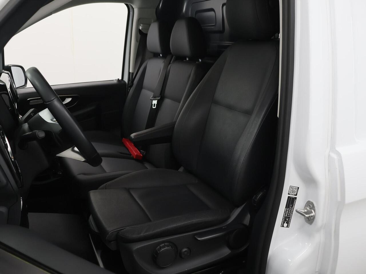 Mercedes-Benz VITO 116 CDI | Aut. | XL L3 | Select | NAVIGATIE | CAMERA | MULTI-BEAM LED | ACHTERDEUREN | STOELVERWARMING | KUNST LEDER | TREKHAAK | LICHTMETALEN WIELEN | 270 DEUREN | CERTIFIED