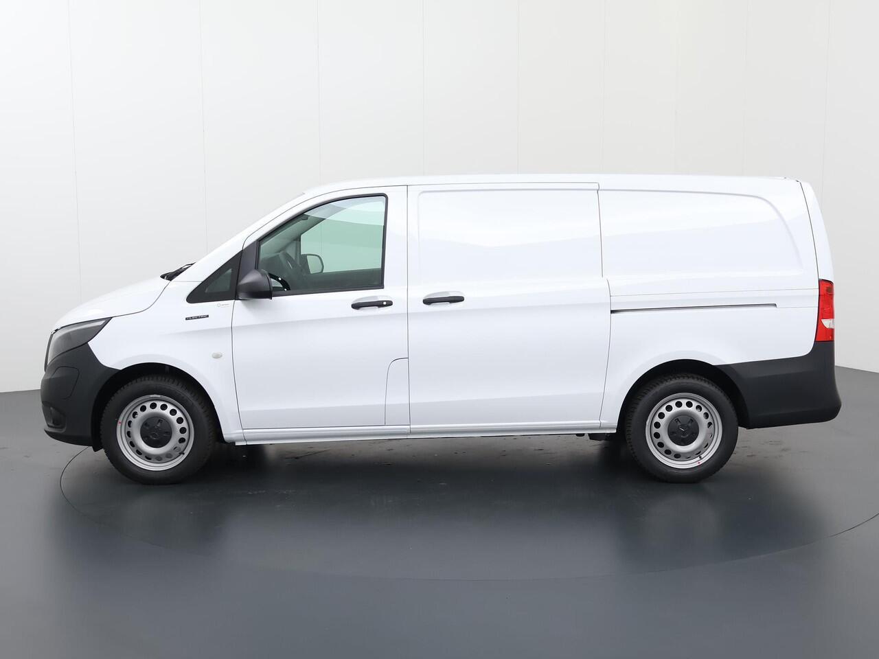 Mercedes-Benz VITO eVito Bestelwagen 66 kWh L2 | Navigatie | Airco | Cruise control | Lederen stuurwiel