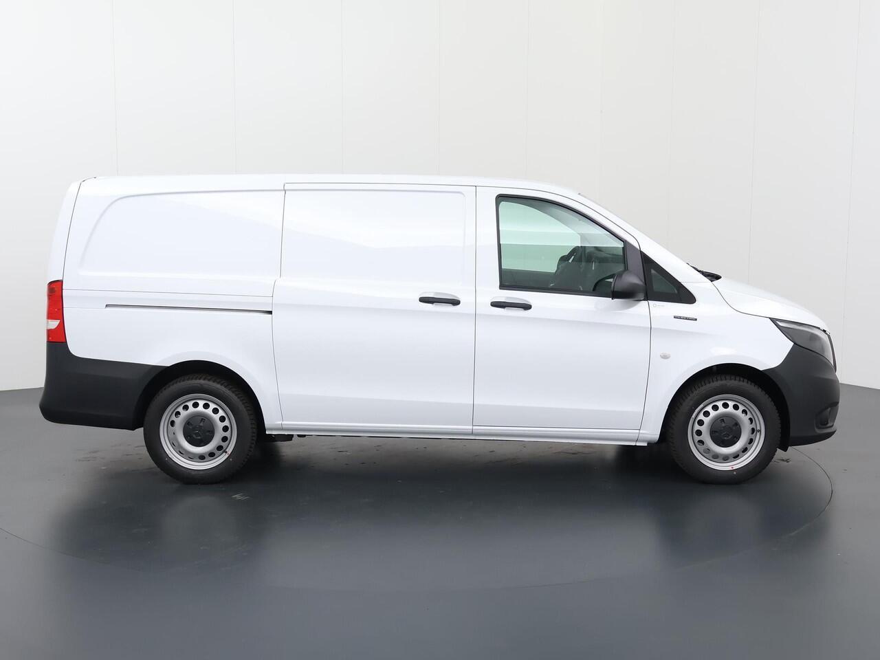 Mercedes-Benz VITO eVito Bestelwagen 66 kWh L2 | Navigatie | Airco | Cruise control | Lederen stuurwiel