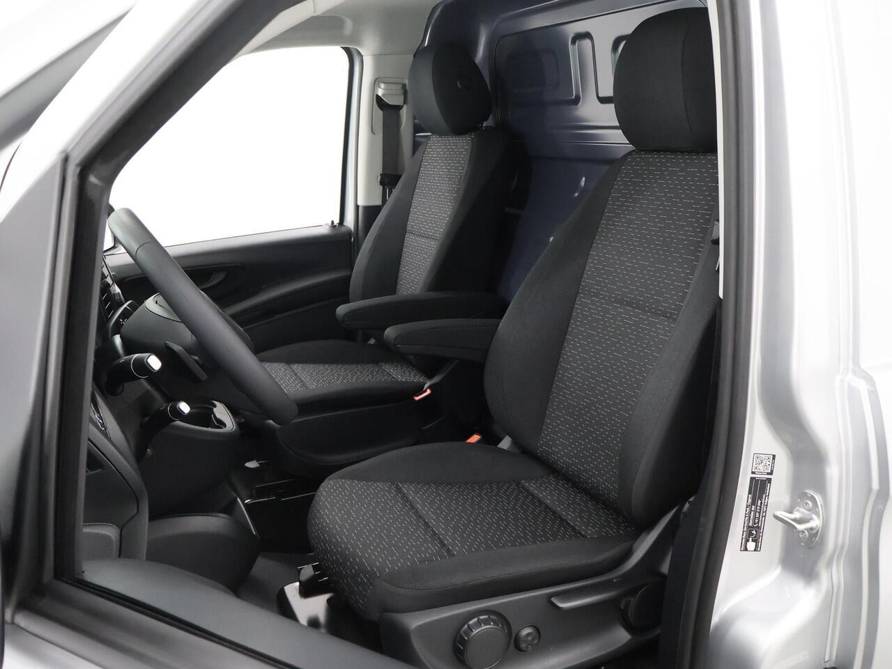 Mercedes-Benz VITO eVito Bestelwagen 66 kWh L3 | Navigatie | Airco | Cruise Control | Bluetooth |