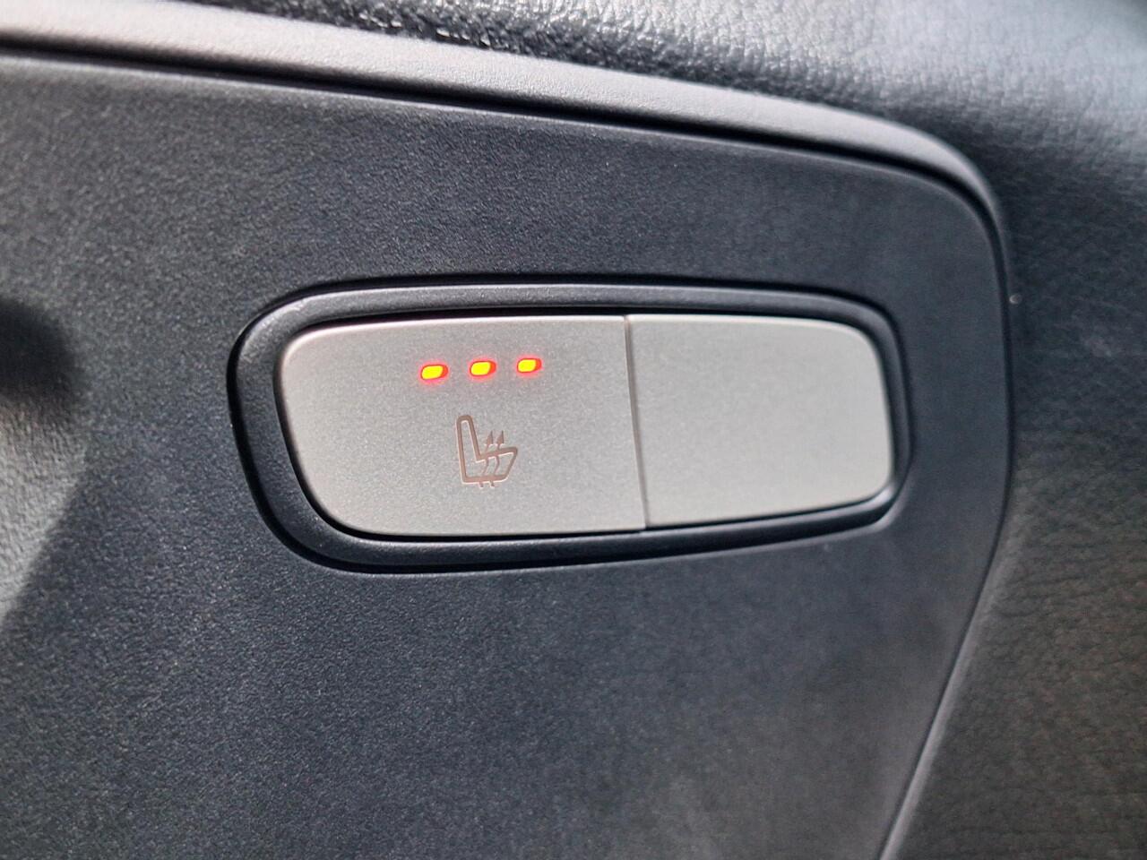 Mercedes-Benz VITO eVito 112 L3 60 kWh Mercedes-Benz eVito eVito 112 L3 66 kWh