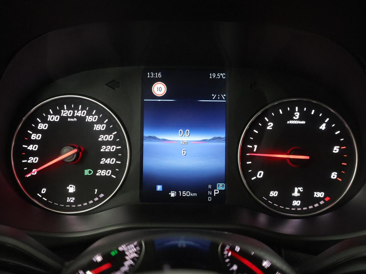 Mercedes-Benz VITO Bestelwagen 114 CDI L2 PRO | Achteruitrijcamera | Climate Control | Trekgewicht 2500 kg | Bumper en stootlijsten carrosseriekleur |o |