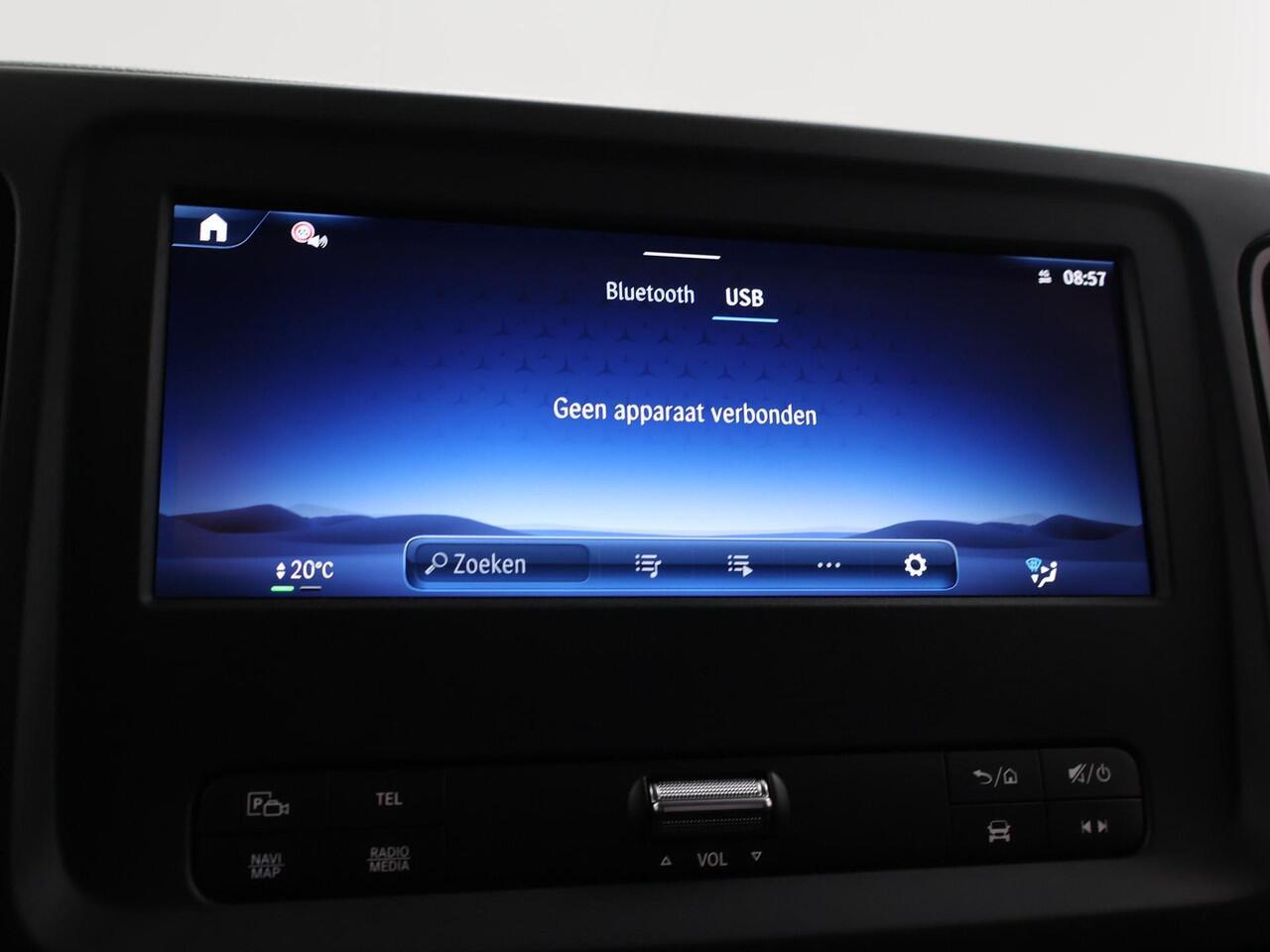 Mercedes-Benz VITO eVito 112 Bestelwagen L2 66 kWh | Stoelverwarming | Navigatie | Achteruitrijcamera | Airco | Cruise Control | Dodehoekassistent |