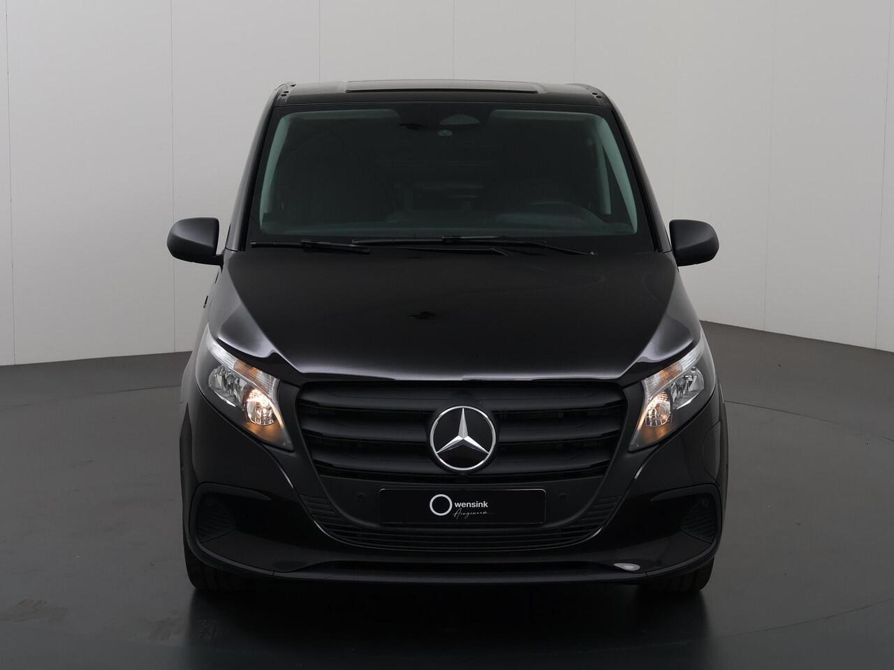 Mercedes-Benz VITO eVito 112 Bestelwagen L2 66 kWh | Stoelverwarming | Navigatie | Achteruitrijcamera | Airco | Cruise Control | Dodehoekassistent |