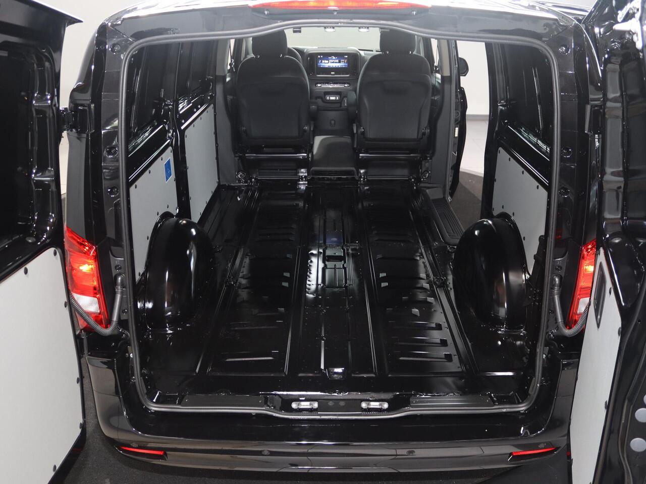 Mercedes-Benz VITO 114 CDI Bestelwagen L2 PRO | Trekgewicht 2500 kg | Achteruitrijcamera | Climate Control | Dodehoekassistent | Achterdeuren |