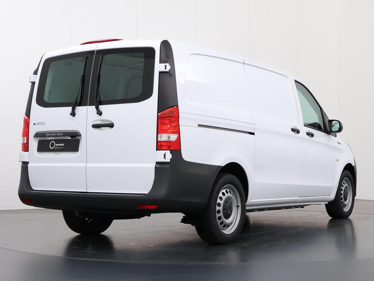 Mercedes-Benz VITO eVito Bestelwagen 66 kWh L2 | Navigatie | Airco | Bluetooth | Cruise control | Achterdeuren |