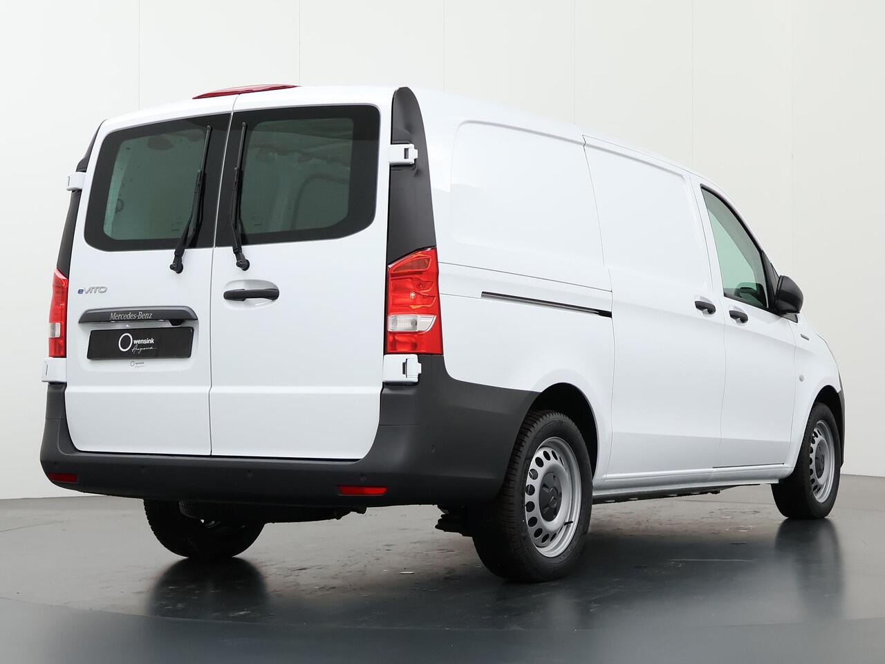 Mercedes-Benz VITO eVito Bestelwagen 66 kWh | Stoelverwarming | Navigatie | Parkeercamera | Airco
