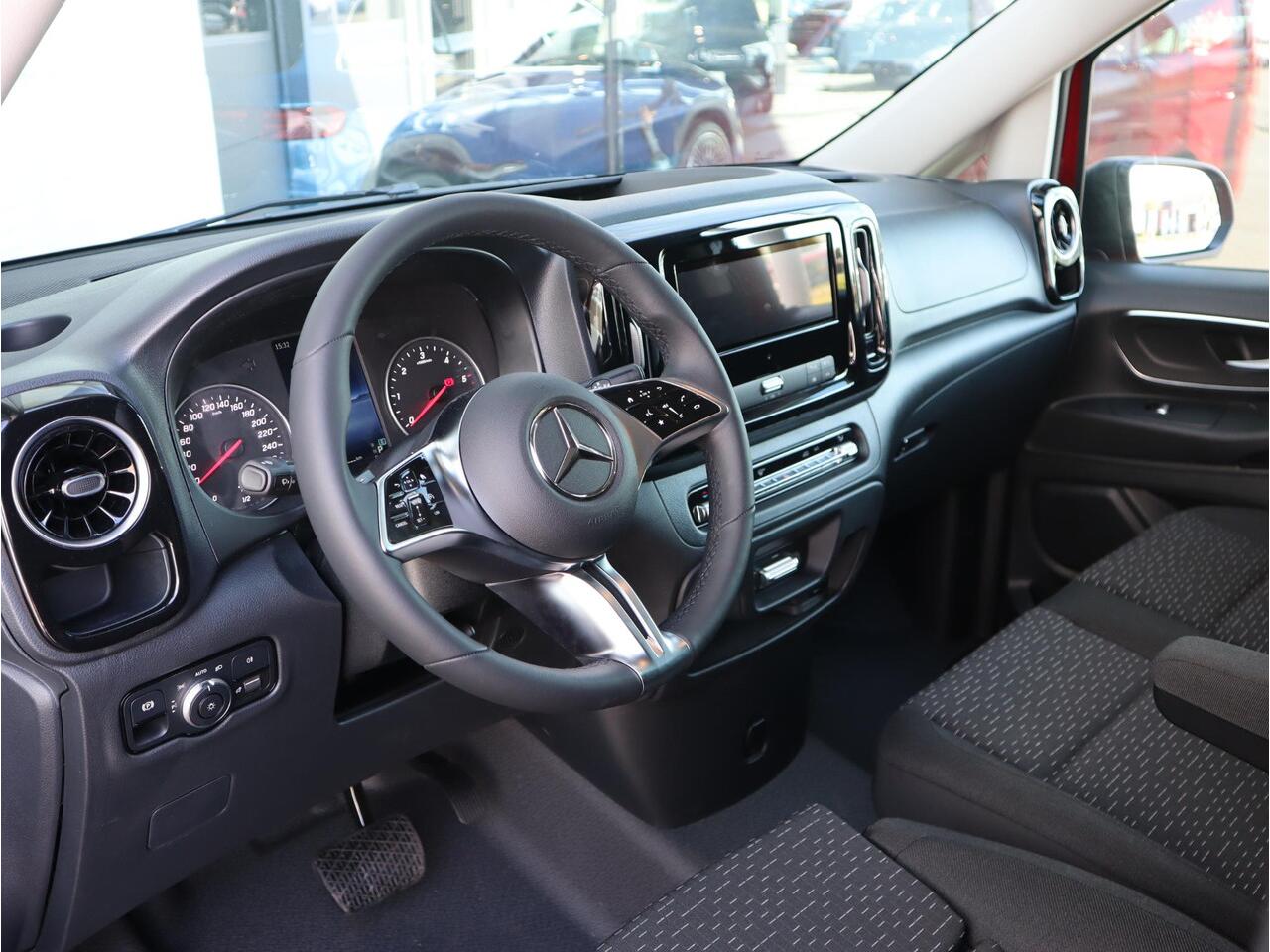 Mercedes-Benz VITO 114 CDI L2 Select NAVI TREKHAAK 2500KG ACHTERDEUREN