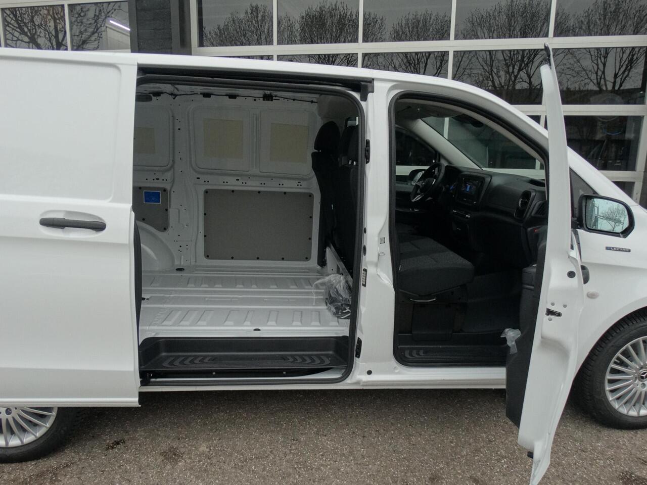 Mercedes-Benz VITO eVito 112 L2 60 kWh Mercedes-Benz eVito eVito 112 L2 66 kWh