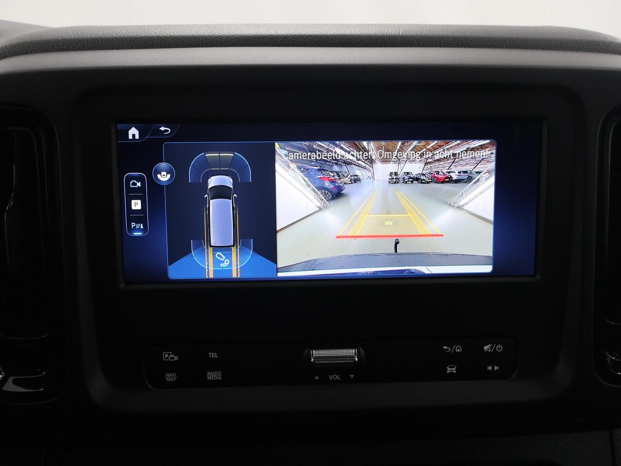 Mercedes-Benz VITO Bestelwagen 114 CDI L2 Pro | Aluca Kasten Inrichting | Vloer | Wand | Sidebars | Achteruitrijcamera | Trekhaak 2500 kg | Climate Control | Lederen Stuurwiel | Dodehoekassistent |