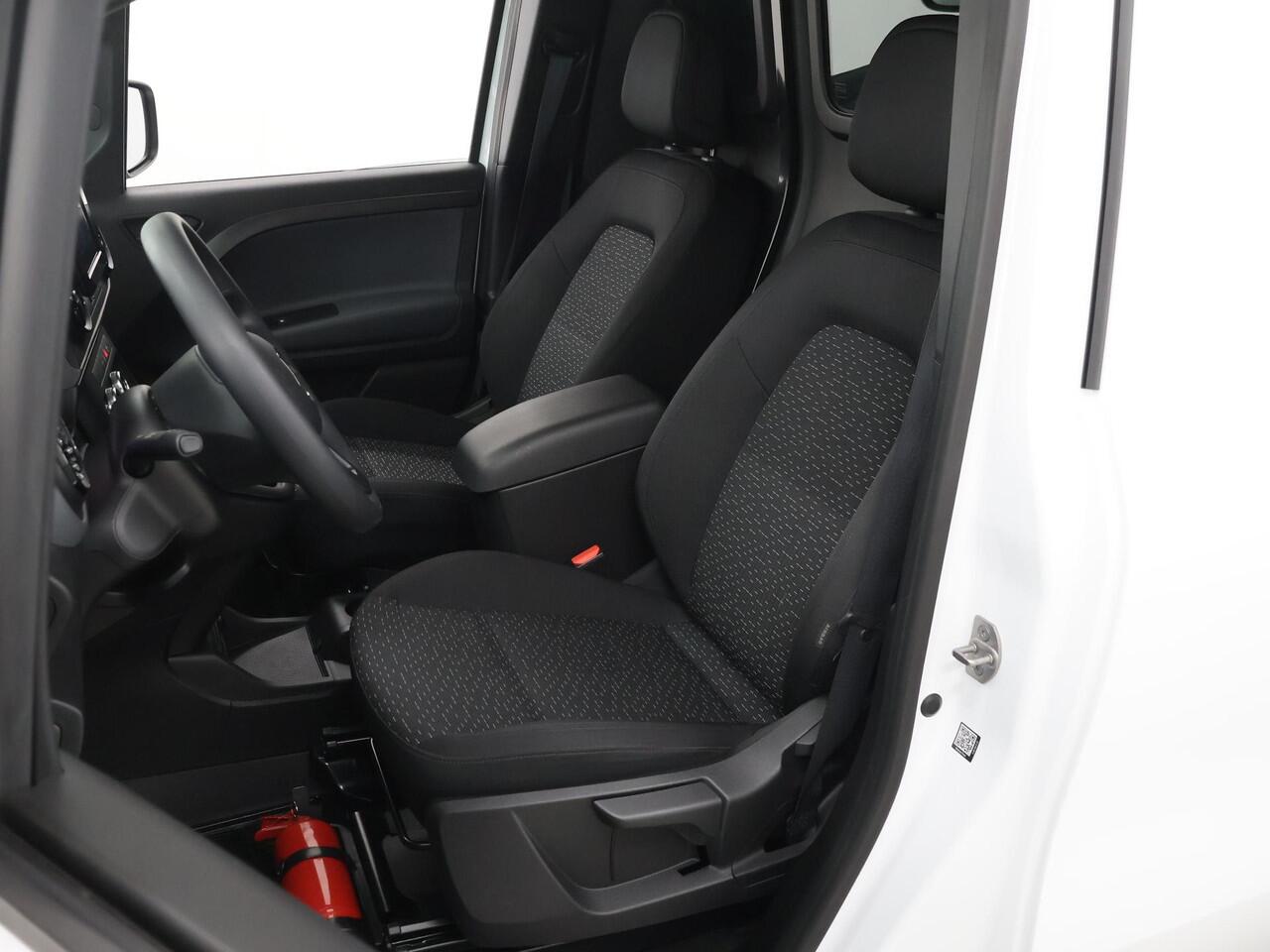 Mercedes-Benz eCitan 112 Pro L1 51 kWh | 3 zits | Trekhaak |