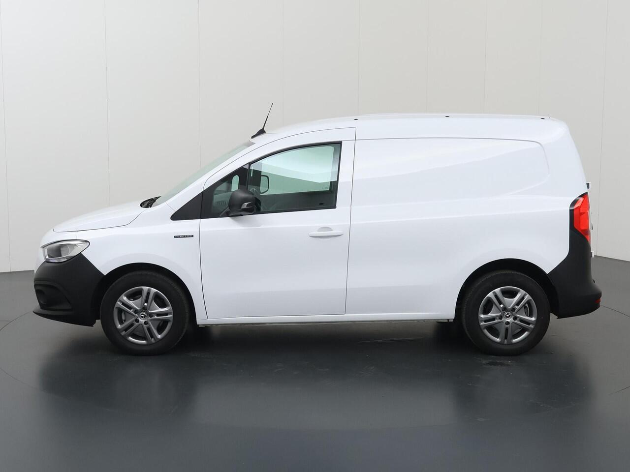 Mercedes-Benz eCitan L1 | Pro | 51 kWh | Navigatie | Parkeercamera | Trekhaak | Cruise Control | Stoelverwarming | Certified