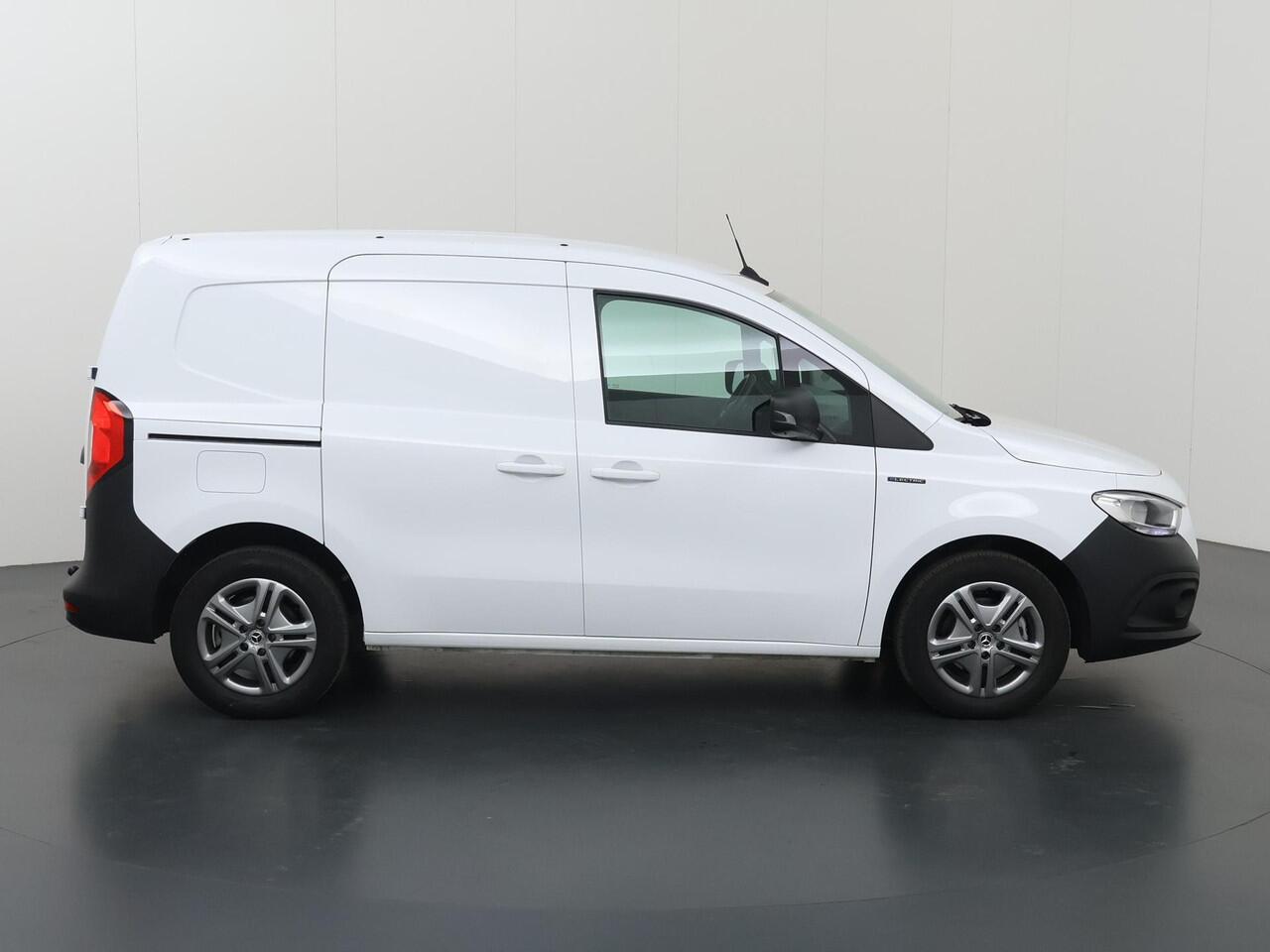 Mercedes-Benz eCitan L1 | Pro | 51 kWh | Navigatie | Parkeercamera | Trekhaak | Cruise Control | Stoelverwarming | Certified