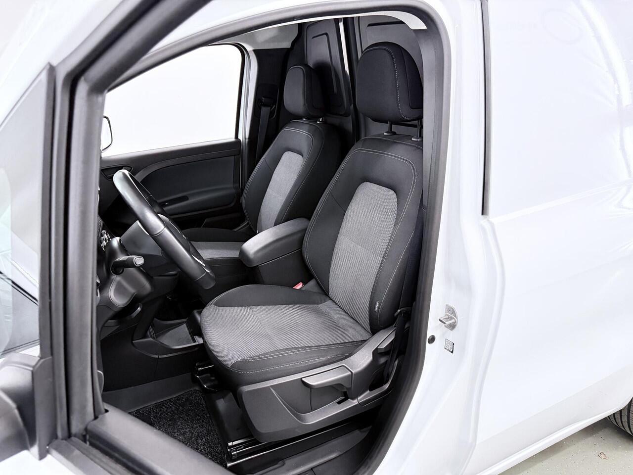 Mercedes-Benz eCitan L1 | Pro | 51 kWh | Navigatie | Parkeercamera | Trekhaak | Cruise Control | Stoelverwarming | Certified