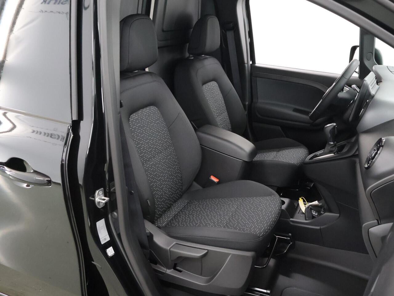 Mercedes-Benz eCitan 112 Pro L1 51 kWh | Airco | Dodehoekassistent | AC laden 22 kW / DC laden 75 kW | Multifunctioneel stuurwiel | Achteruitrijcamera| Dynamisch Exterieurpakket |