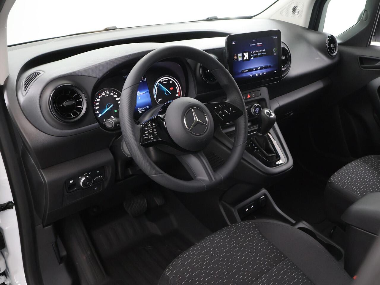 Mercedes-Benz eCitan 112 Base L2 51 kWh | Achteruitrijcamera | Climate Control | Cruise Control | Airco | Snelladen 75KW