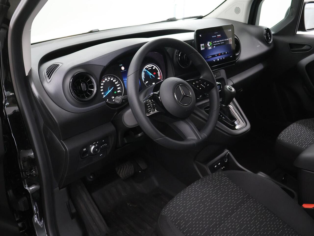 Mercedes-Benz eCitan 112 Base L2 51 kWh | Achteruitrijcamera | DC laden 75 kW | Climate Control | Multifunctioneel stuurwiel | Cruise control |