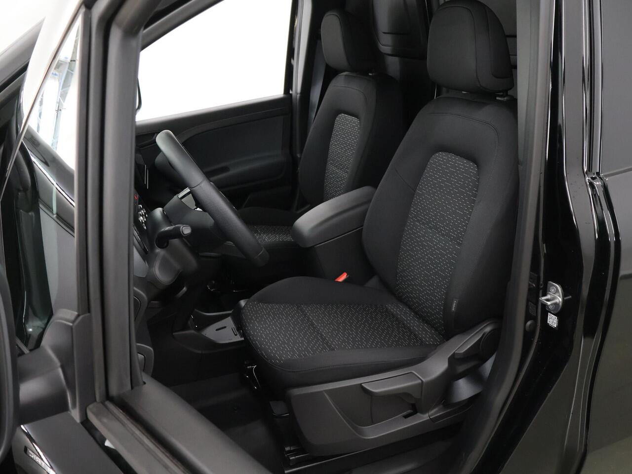 Mercedes-Benz eCitan 112 Base L2 51 kWh | Achteruitrijcamera | DC laden 75 kW | Climate Control | Multifunctioneel stuurwiel | Cruise control |