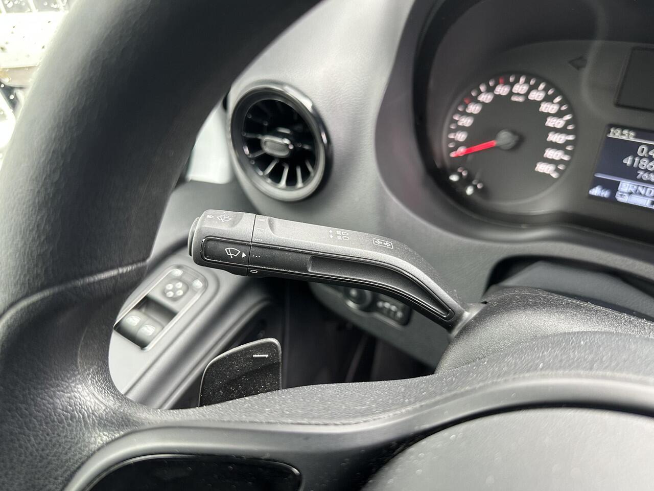 Mercedes-Benz eSprinter L2H2 Snelladen Leer Camera Airco 41kWh 100% Elektrisch