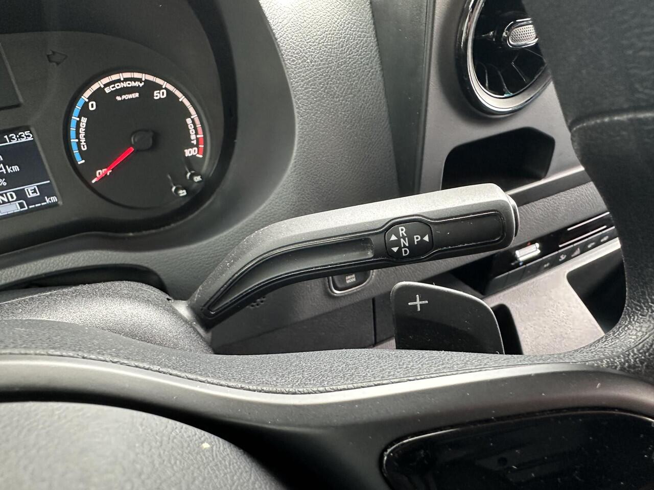 Mercedes-Benz eSprinter L2H2 Snelladen Leer Camera Airco 41kWh 100% Elektrisch