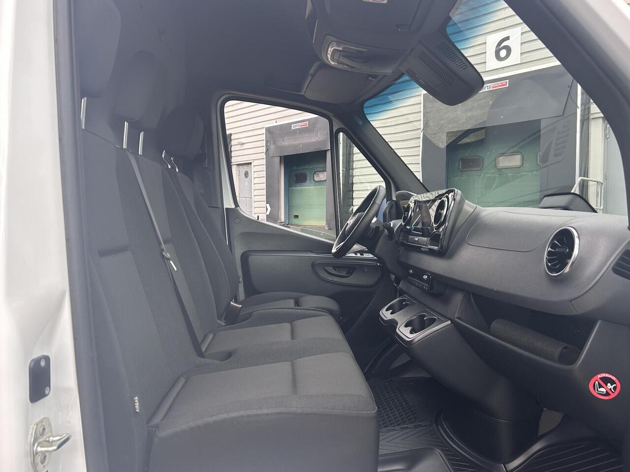 Mercedes-Benz eSprinter 314 L2 Pro 81kWh | Stoelverwarming | Cruise Control | Navigatie