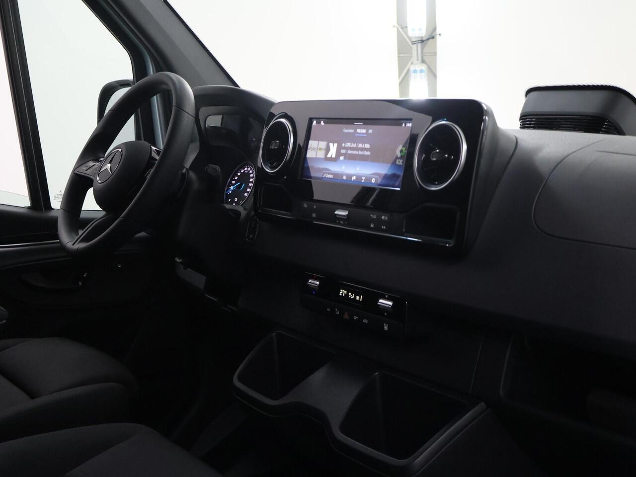 Mercedes-Benz eSprinter 314 L2 H2 PRO | 81 kWh | Achteruitrijcamera | Climate Control | Cruise Control | Airco |