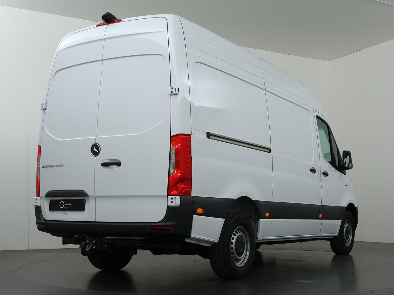 Mercedes-Benz eSprinter 314 L2 H2 RWD PRO 81 kWh | Trekhaak | Parkeerpakket met achteruitrijcamera | Smartphone integratie pakket |