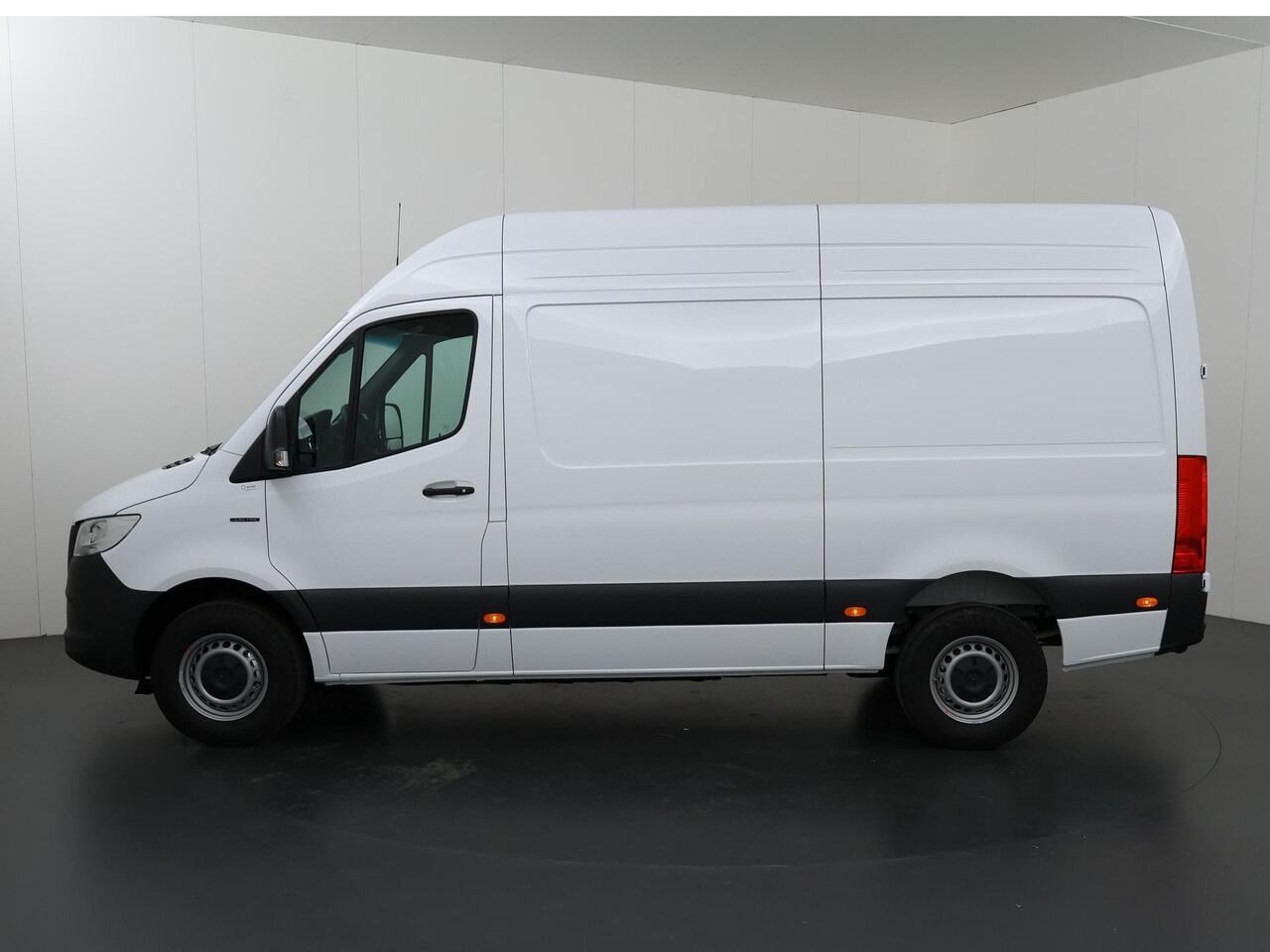 Mercedes-Benz eSprinter 314 L2 H2 RWD PRO 81 kWh | Trekhaak | Parkeerpakket met achteruitrijcamera | Smartphone integratie pakket |