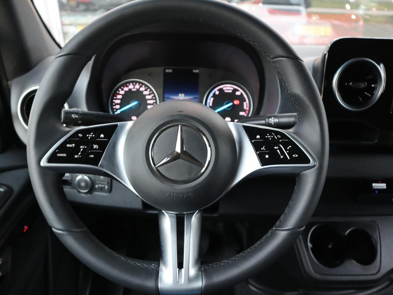 Mercedes-Benz eSprinter 414 L3 WLTP 450km DC LADEN 115kW