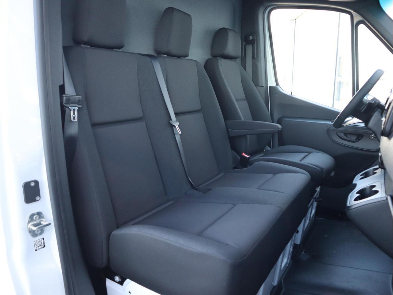 Mercedes-Benz eSprinter 320 L2 Pro 81kWh ALARM SCM3 NAVI TREKHAAK