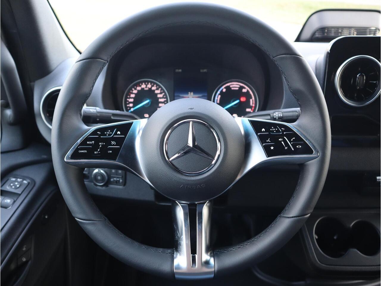 Mercedes-Benz eSprinter 320 L2 Pro 81kWh TREKHAAK - NAVI - CARPLAY/ANDROID AUTO - ALARM SCM 3