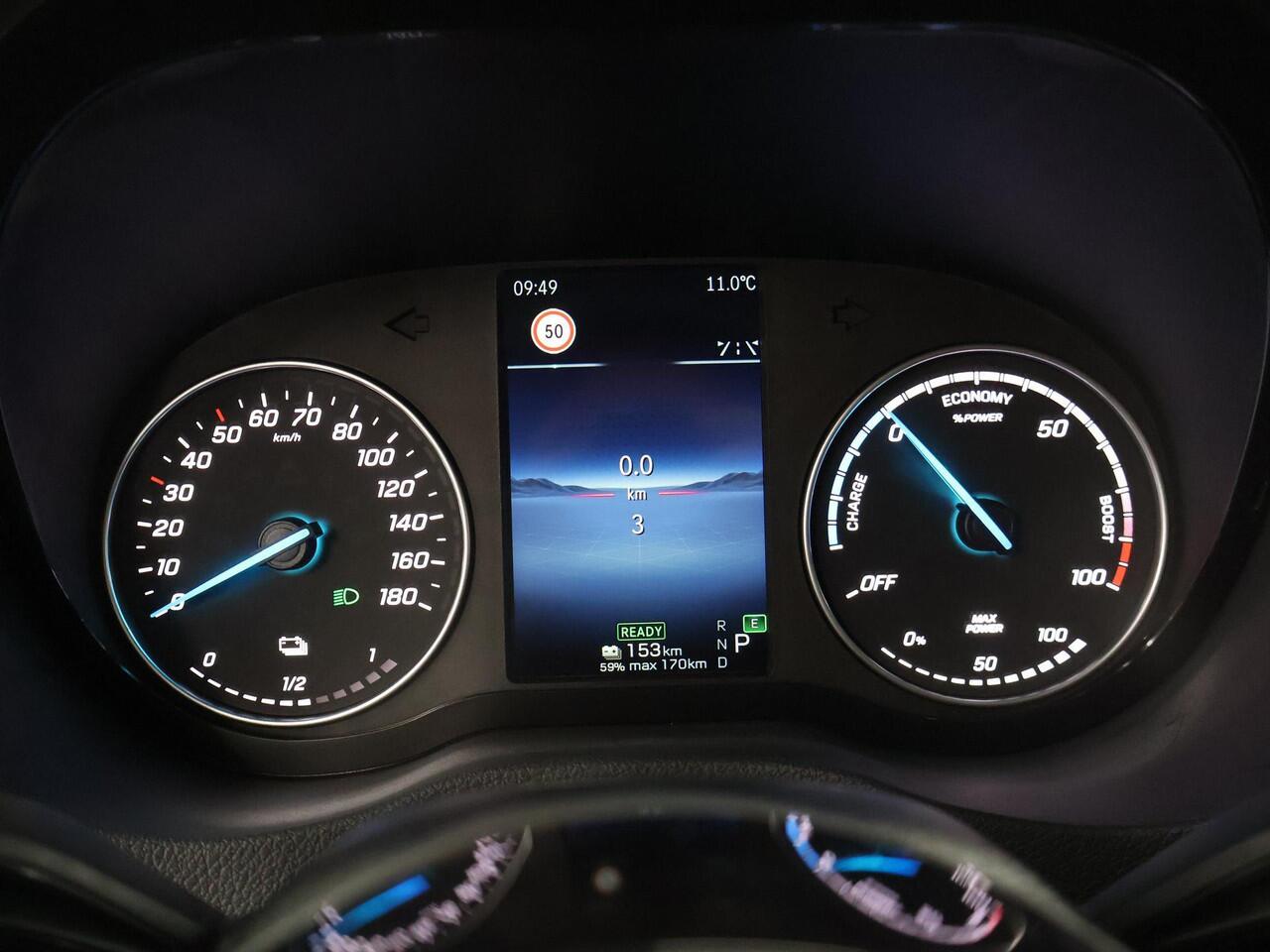 Mercedes-Benz eSprinter 314 L2 H2 RWD PRO 81kWh | Comfortbestuurdersstoel | Trekhaak | Smartphone integratie pakket | 115 kW Snelladen | Achteruitrijcamera | Standkachel |